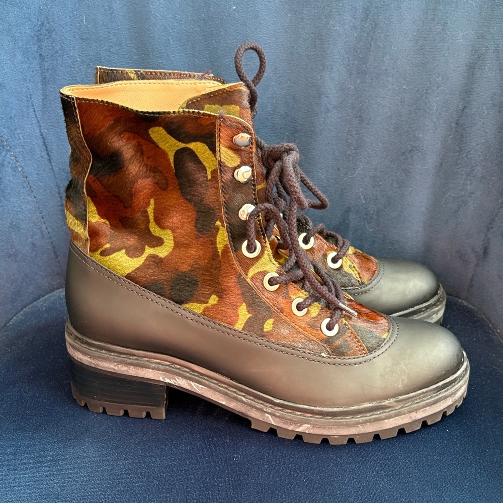 SCHUTZ Camo Combat Boots Size 8B Calf Hair Waterproof Lug Sole Lace Up Like New